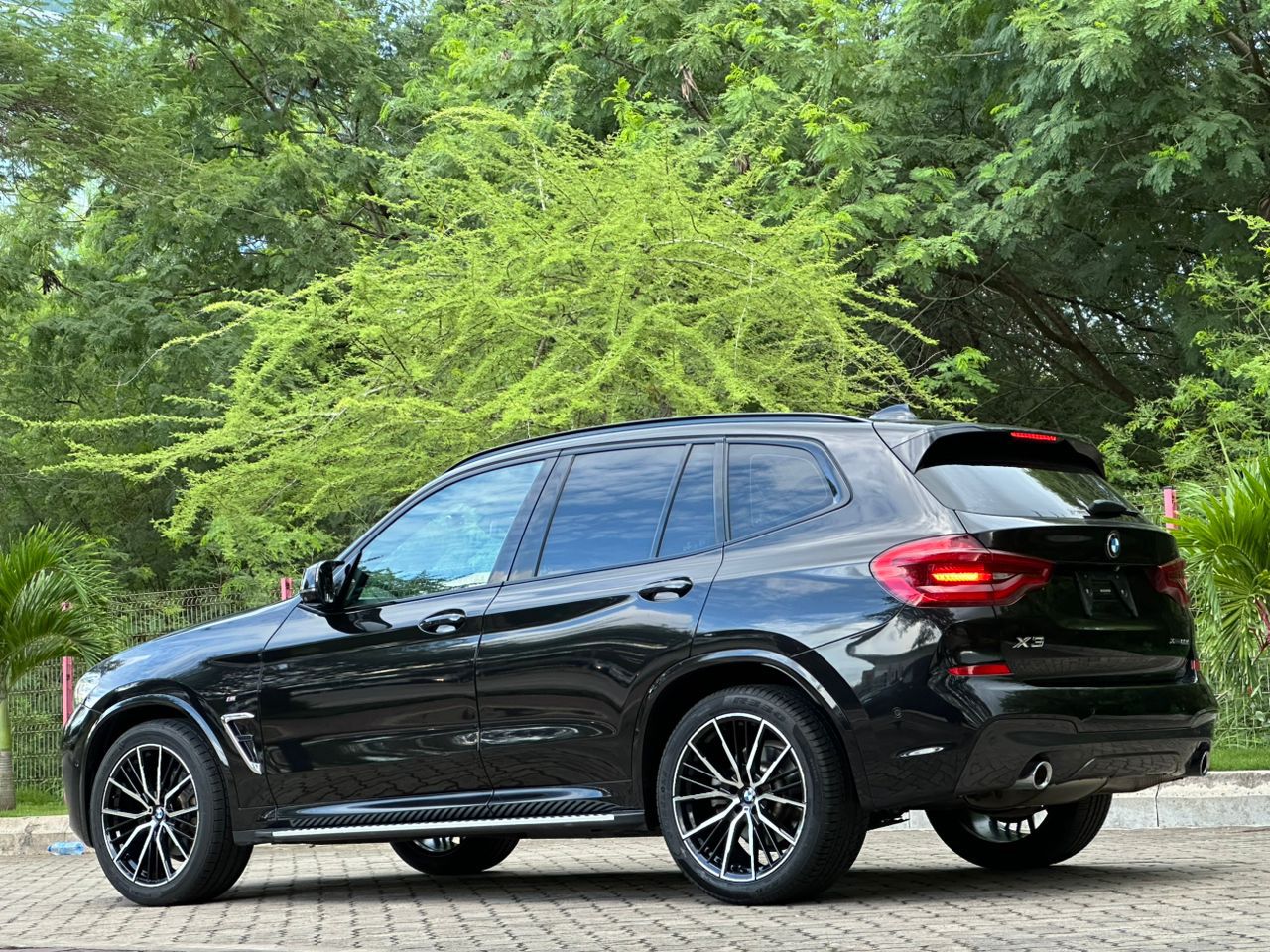 BMW thumbnail 3